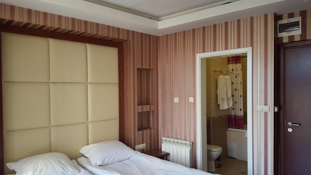 Hotel Bozukova House Sliven Habitación foto